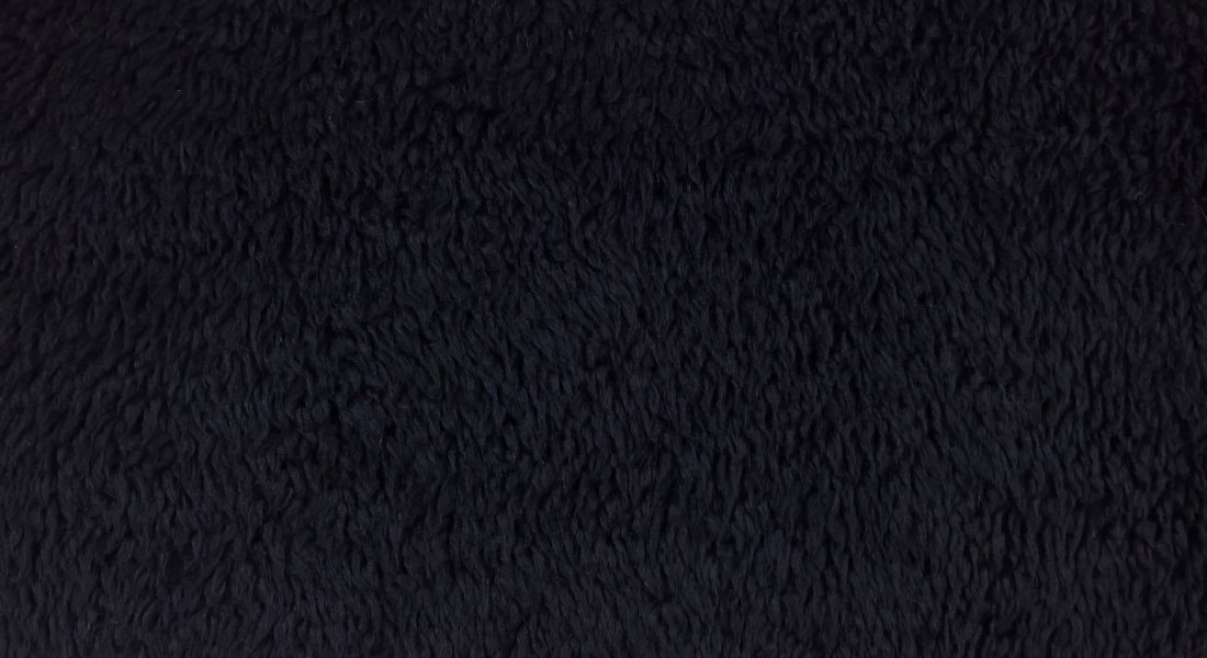 Leskymo baránok, čierny, šírka 150cm (metráž)