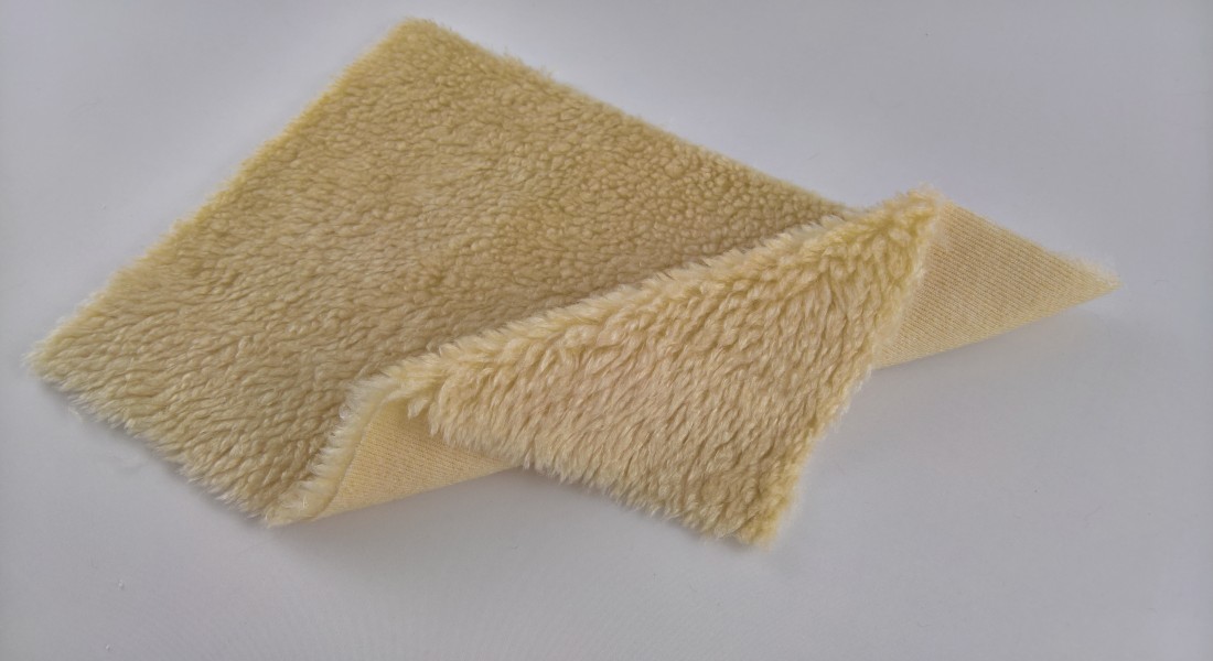 Leskymo baránok, biela káva, šírka 150cm(metráž)