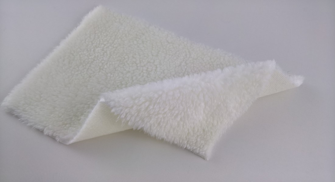 Leskymo beránek, režná bílá, šíře 150cm (metráž)