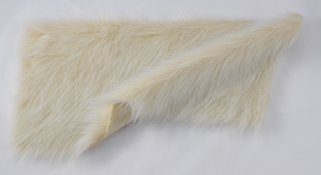 Umelá kožušiny, slonová kosť, šírka 150, vlas 60 mm, metráž