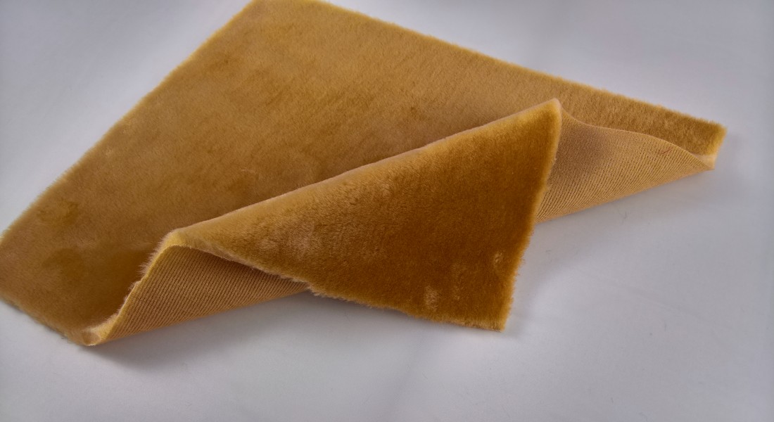 Plyš Brigita oříšková č.892