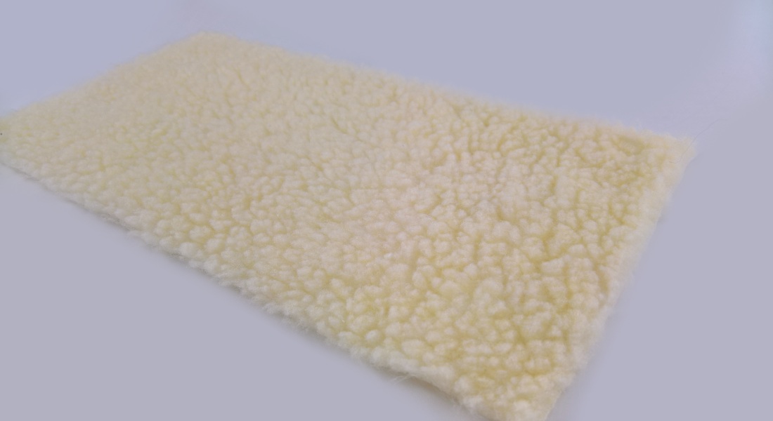 Plyš krémová zatepľovacia šírka 160