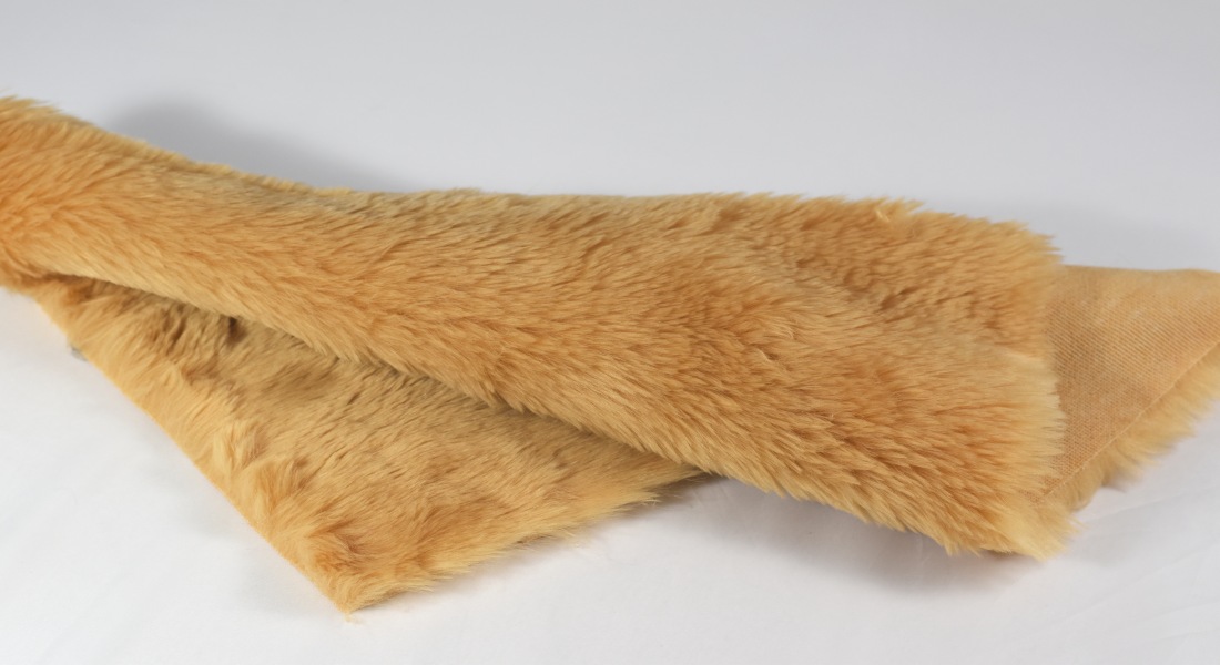 Poťahová plyš, tmavo béžová, vlas 20 mm        mm