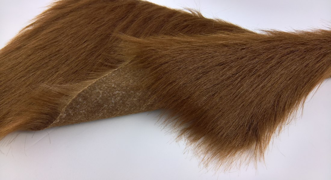 Umelá kožušina tmavo hnedá,šíře 150 cm,vlas 60 mm