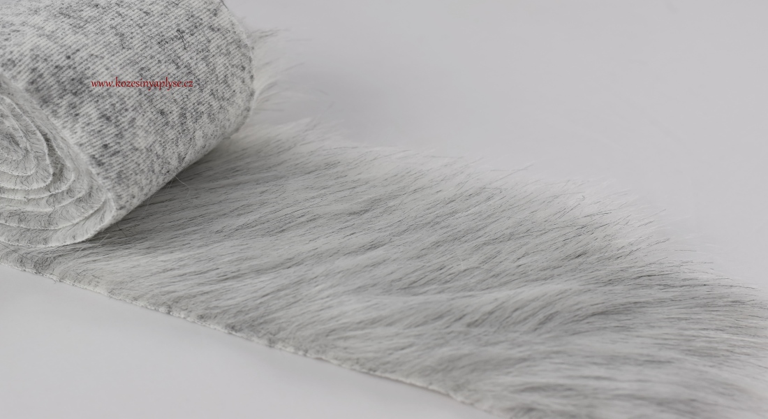 Kožušinový lem, melír- biela s čiernou, vlas 60 mm