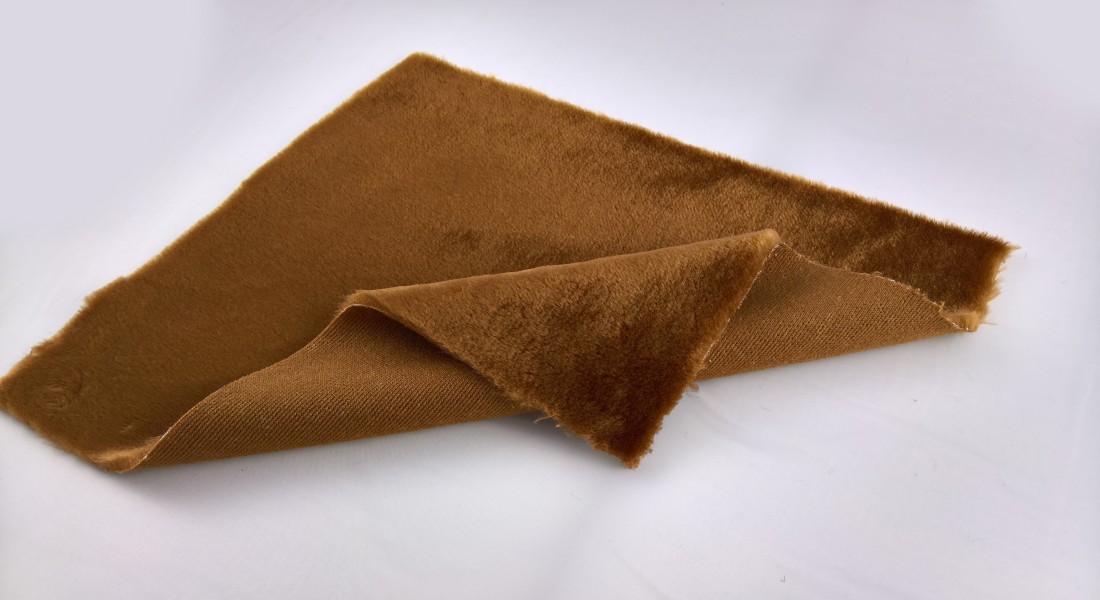 Plyš Brigita světle hnědá