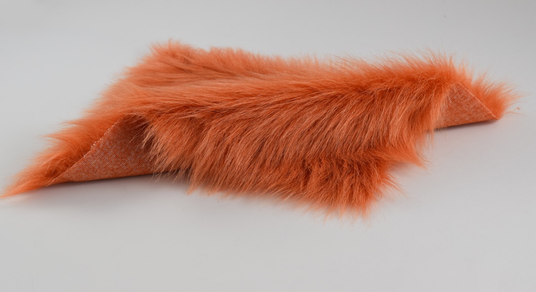 Umelá kožušina lososovo oranžová šírka150 cm / vlas 60 mm