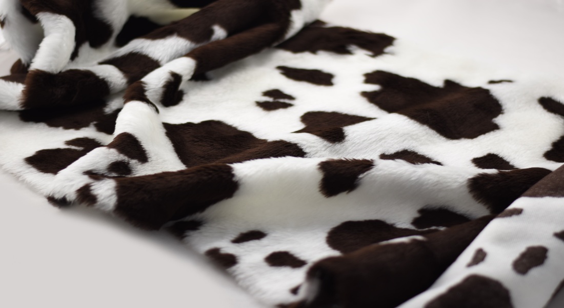 Plyš vzor krava, hnedá, šírka 150cm