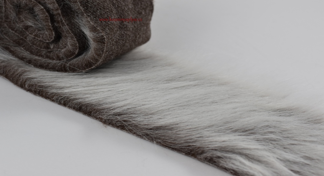 Kožušinový lem, hnedý základ prechádza do bielej, vlas 60 mm