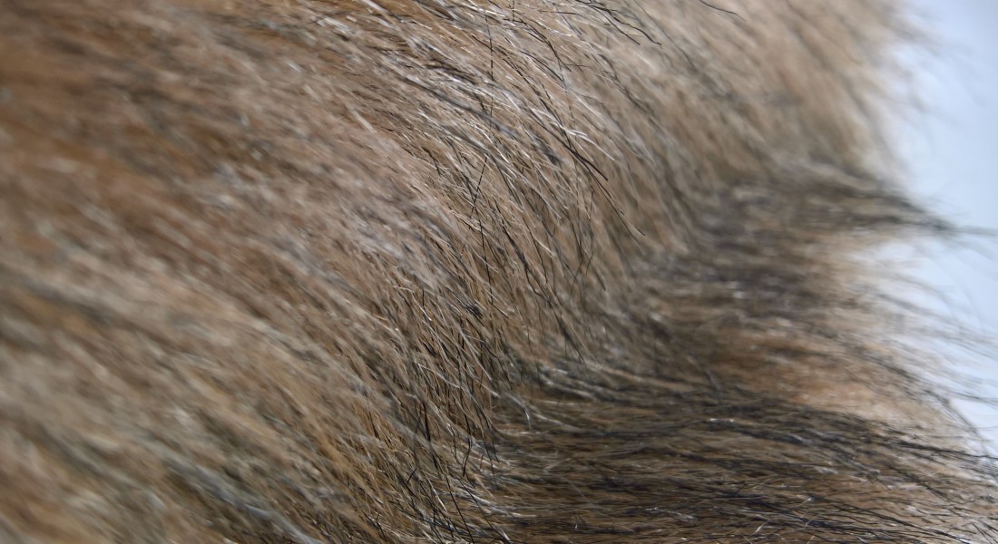 Umelá kožušina tmavo hnedá s melírom hnedej a čiernej