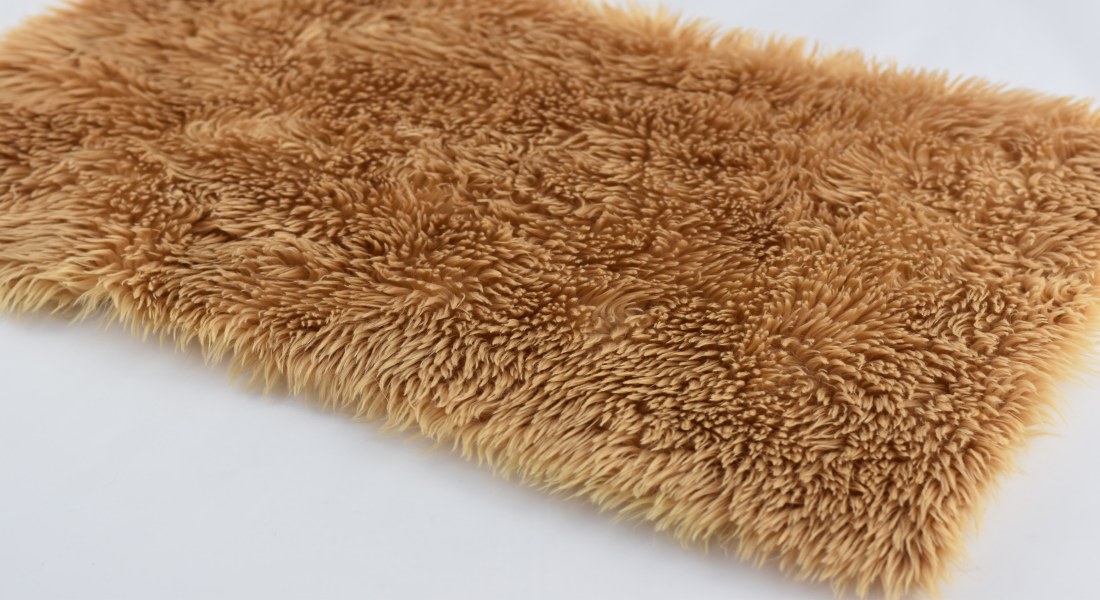 Plyš medvídek, vlas 20mm, šíře 150 cm, metráž