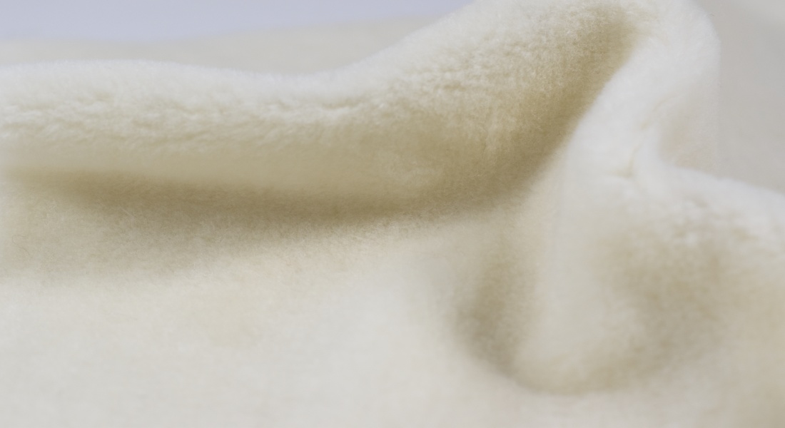 Prírodná vlna 6 mm 100% merino + tuženie