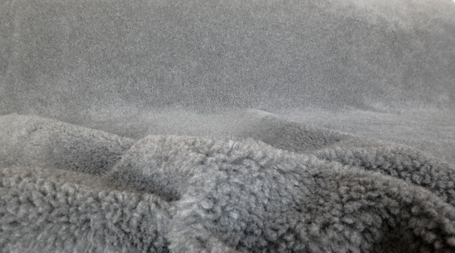 Plyš šedá zatepľovací baránok šírka 140