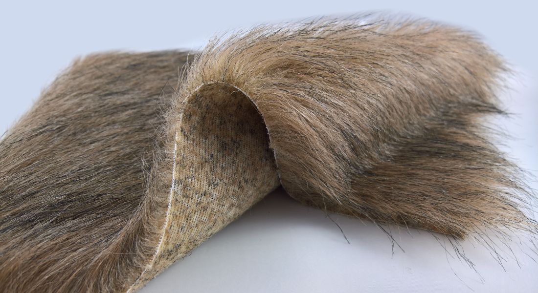 Umelá kožušina tmavo hnedá s melírom hnedej a čiernej