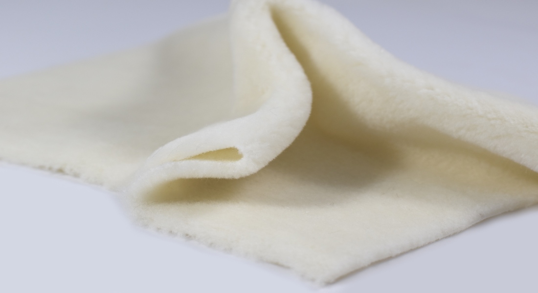 Prírodná vlna 6 mm 100% merino + tuženie