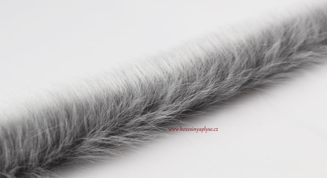 Kožušinový lem, šedo strieborná, vlas 60 mm