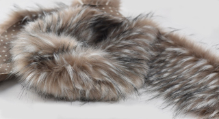 Umelá odevná kožušina melír hnedej a bielej strapce,európsky výrobca, šírka 150 cm